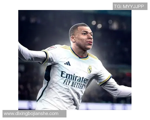 全球足球界13号球星排行榜 谁是最具影响力的13号传奇人物