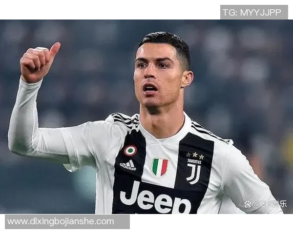 足坛巨星独特庆祝方式揭秘从激情呐喊到创意动作尽显个性魅力 足坛巨星独特庆祝方式揭秘从激情呐喊到创意动作尽显个性魅力